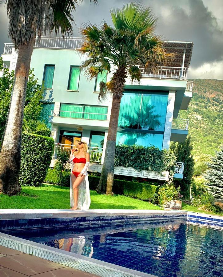 Family Beach Swimming Pool Villa Luanit Trajas Extérieur photo